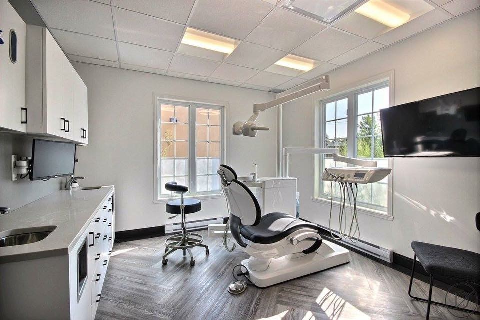 Clinique Dentaire Hugues Fontaine | 578 QC-138, Neuville, QC G0A 2R0, Canada | Phone: (418) 876-2274