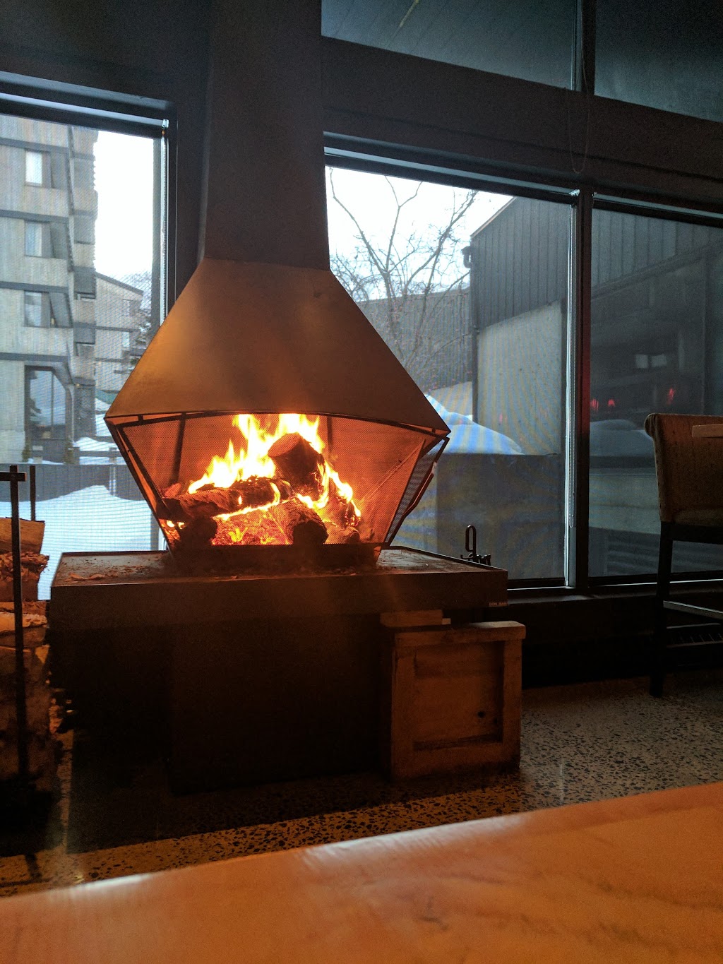 Le Bistro NORDIK | 500 Boulevard du Beau Pré, Beaupré, QC G0A 1E0, Canada | Phone: (418) 827-5211