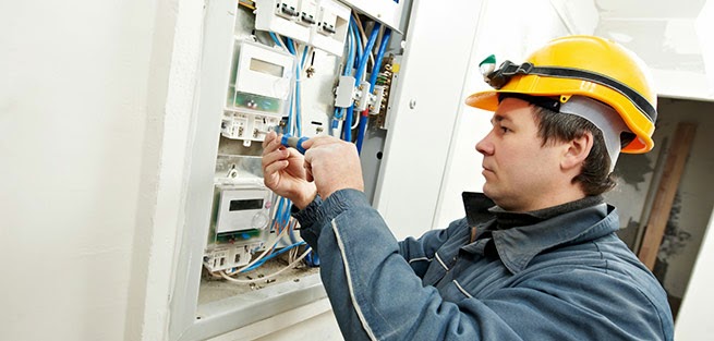 MFL Électrique Inc | 913 Rue Lamontagne, Saint-Jérôme, QC J5L 1T8, Canada | Phone: (450) 436-6776