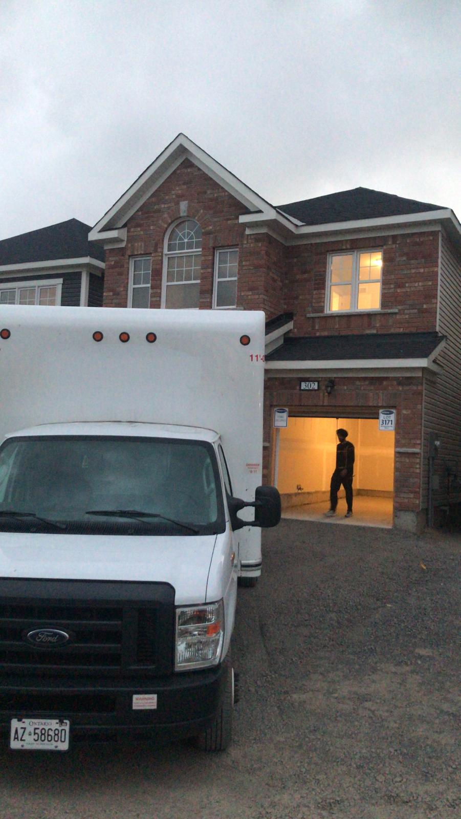 Professional Movers Ottawa | 12 Penrith St, Kanata, ON K2W 1C8, Canada | Phone: (613) 854-0656