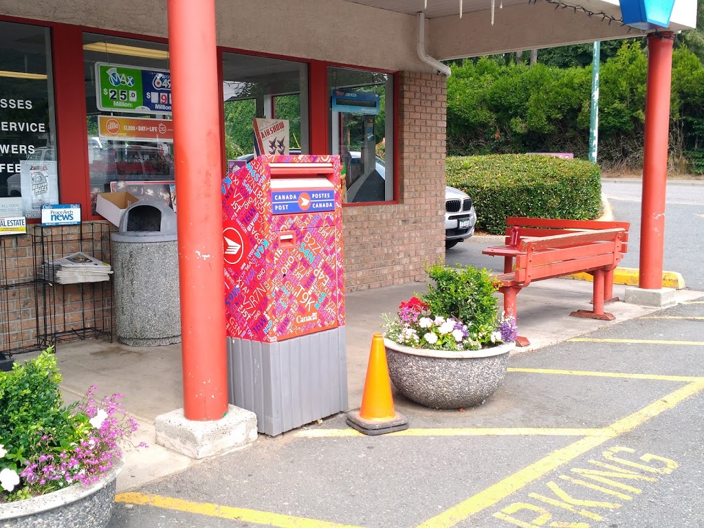 Red Rooster Food Store | 1489 Stayte Rd, White Rock, BC V4B 4Z3, Canada | Phone: (604) 541-8300