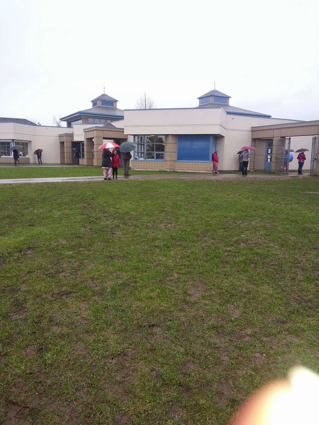 Brookside Elementary | 8555 142a St, Surrey, BC V3W 0S6, Canada | Phone: (604) 596-8561