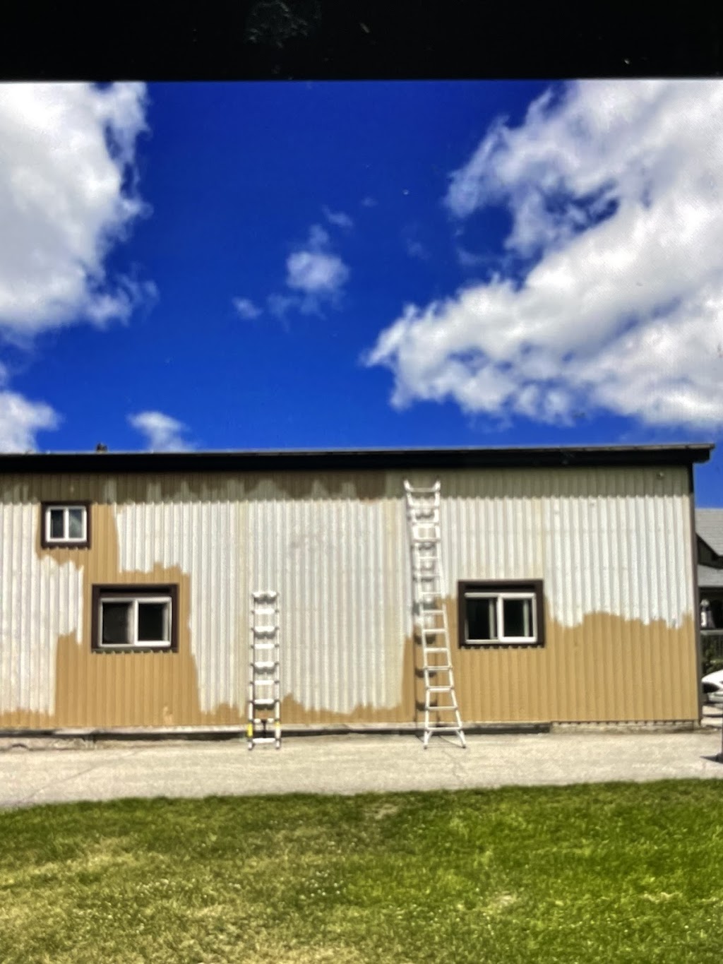 Burton painting & power washing | 39 Muskie Dr, Little Britain, ON K0M 2C0, Canada | Phone: (705) 344-3195