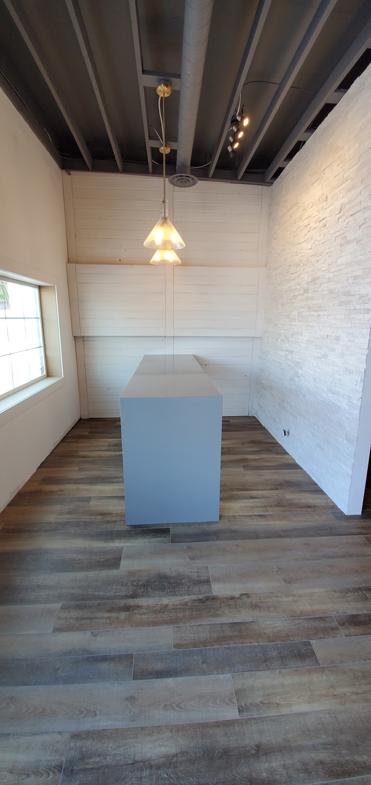 Findlays Fine Floors | 4912 46 St, Camrose, AB T4V 1H1, Canada | Phone: (780) 312-6960