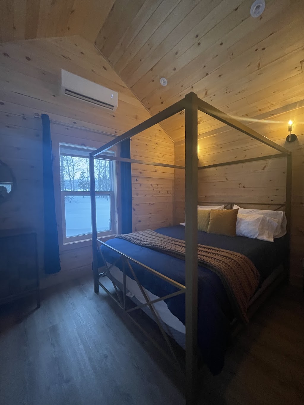 Blyth Trailway Cabins | 39709 Blyth Rd, Auburn, ON N0M 1E0, Canada | Phone: (519) 525-3486