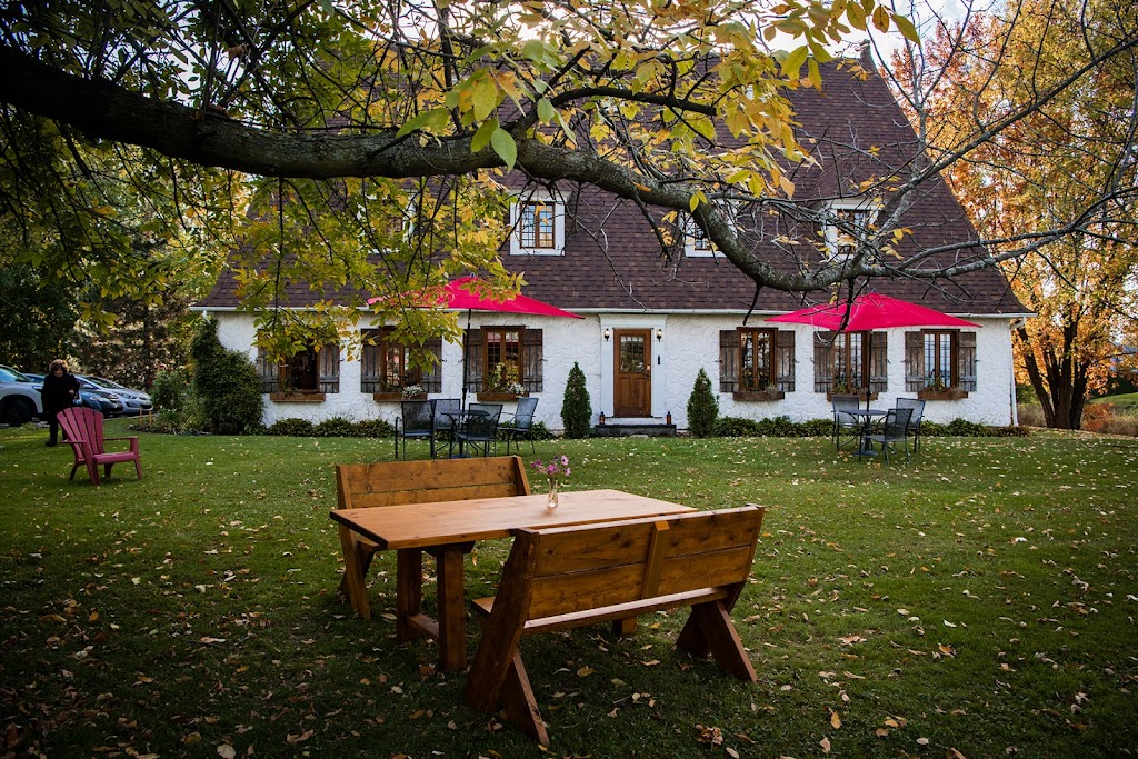 Norah Café de lAnse | 132 Chem. de lAnse, Vaudreuil-Dorion, QC J7V 8P3, Canada | Phone: (438) 406-3236
