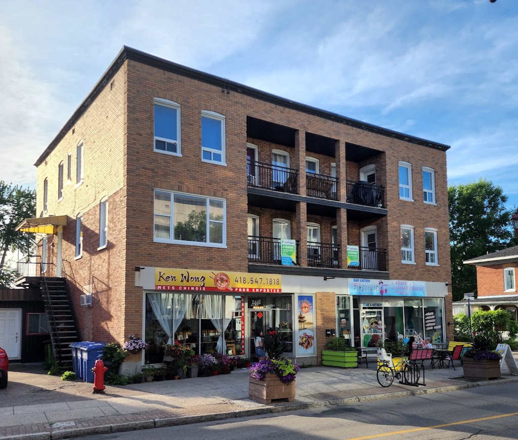Bar Laitier Chez Pinnochio | 2446 Rue Saint-Dominique, Jonquière, QC G7X 6K3, Canada | Phone: (418) 512-1720