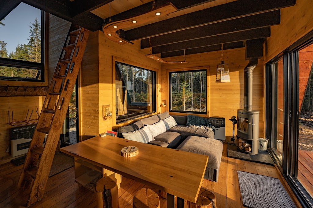 La cAbin ride&sleep | 145 Chem. du Moulin, La Jacques-Cartier, QC G3B, Canada | Phone: (418) 952-6425