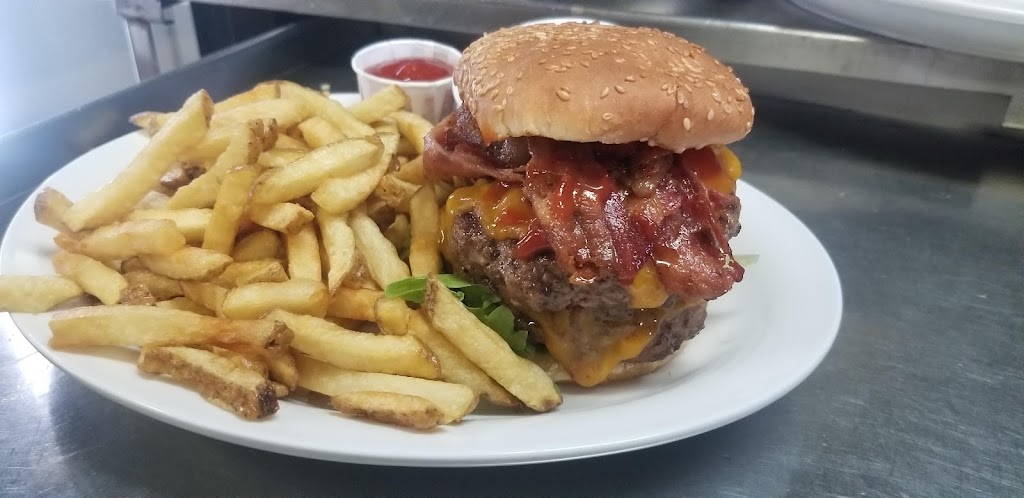 Captains Cove Cafe | 6628 Rustico Rd, New Glasgow, PE C0A 1N0, Canada | Phone: (902) 963-3790
