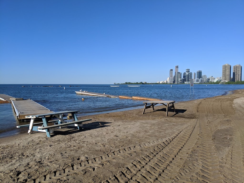 Casimir Gzowski Park | 1751 Lake Shore Blvd W, Toronto, ON M6S 5A3, Canada