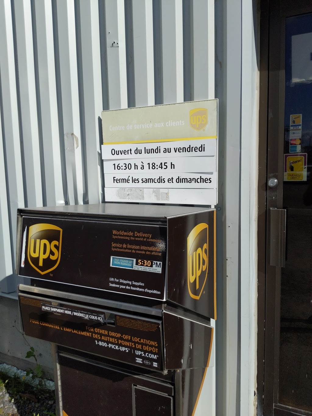 UPS Customer Centre | 808 Rue Albert Durand, Trois-Rivières, QC G8Z 4G3, Canada | Phone: (800) 742-5877