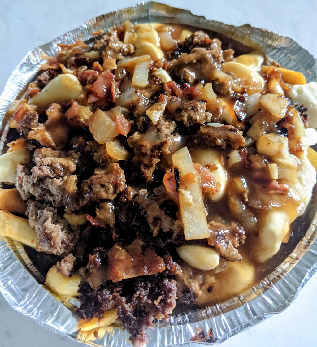 Stratos Pizzeria | 2660 Ch Ste-Foy, Québec, QC G1V 1V2, Canada | Phone: (418) 659-5555