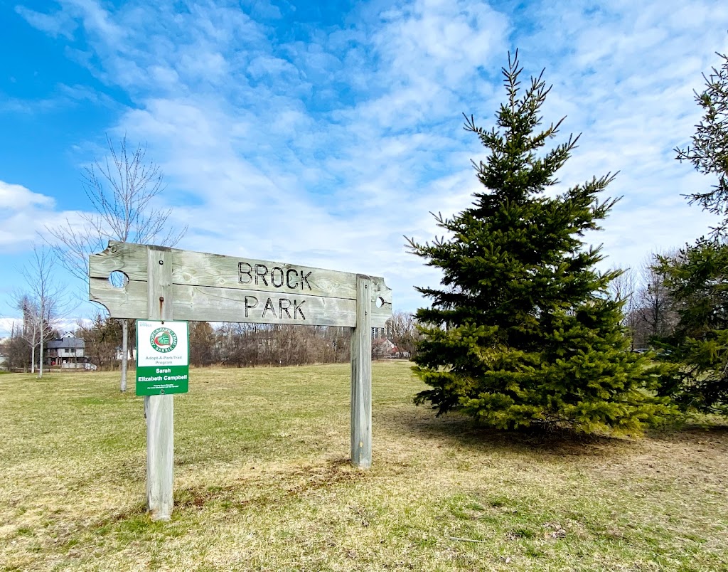 Brock Park | 141-179 Innisfil St, Barrie, ON L4N 3E6, Canada | Phone: (705) 726-4242