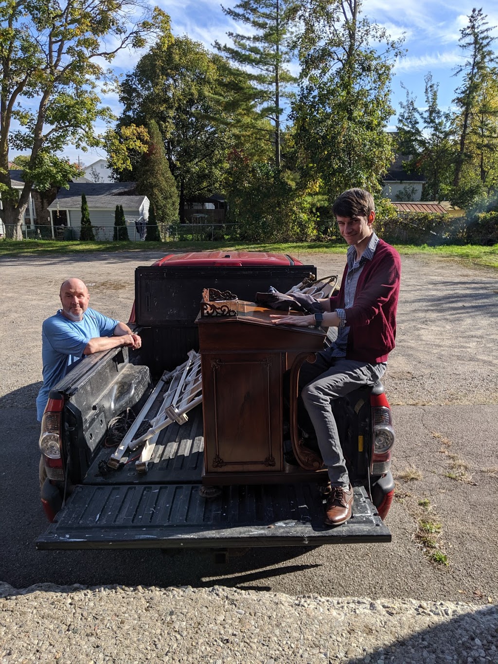 Old Town Hall Auctions | 13 Burwell St, Paris, ON N3L 2C4, Canada | Phone: (519) 442-6892