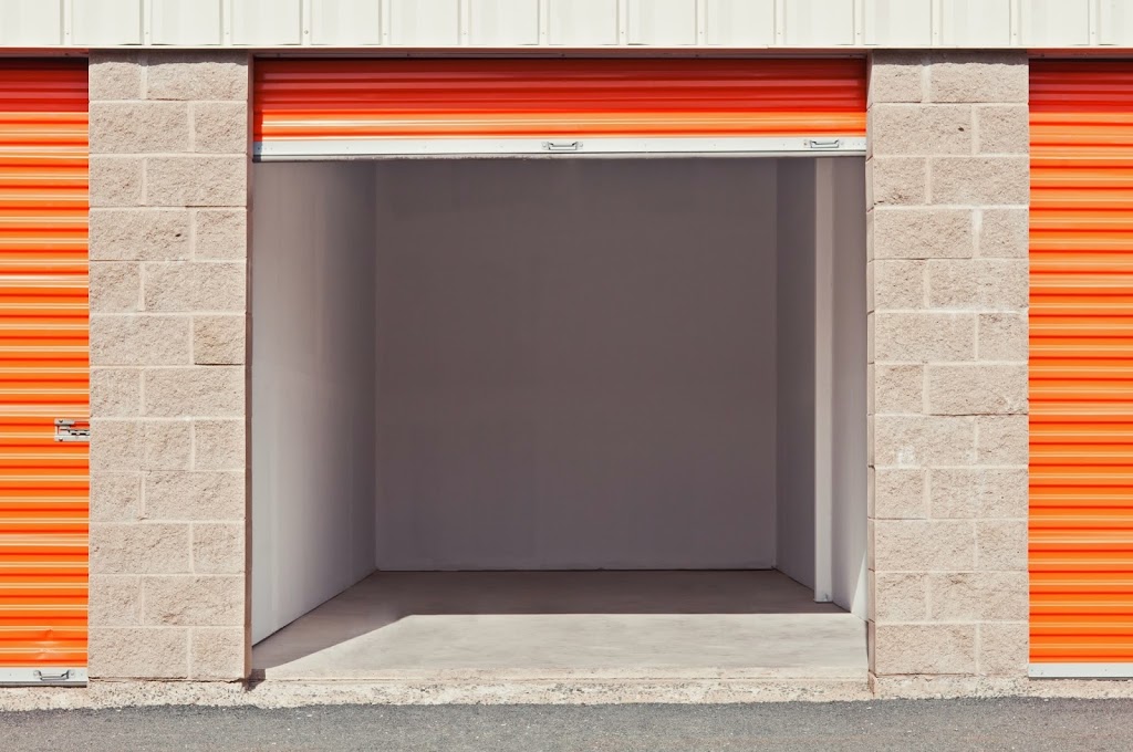 Metro Self Storage | 160 Thornhill Dr, Dartmouth, NS B3B 1S3, Canada | Phone: (902) 593-1107