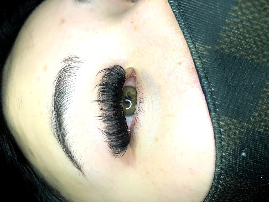 Fabulash | 15 Macteith Ct, Cambridge, ON N1R 7B9, Canada | Phone: (519) 651-7138