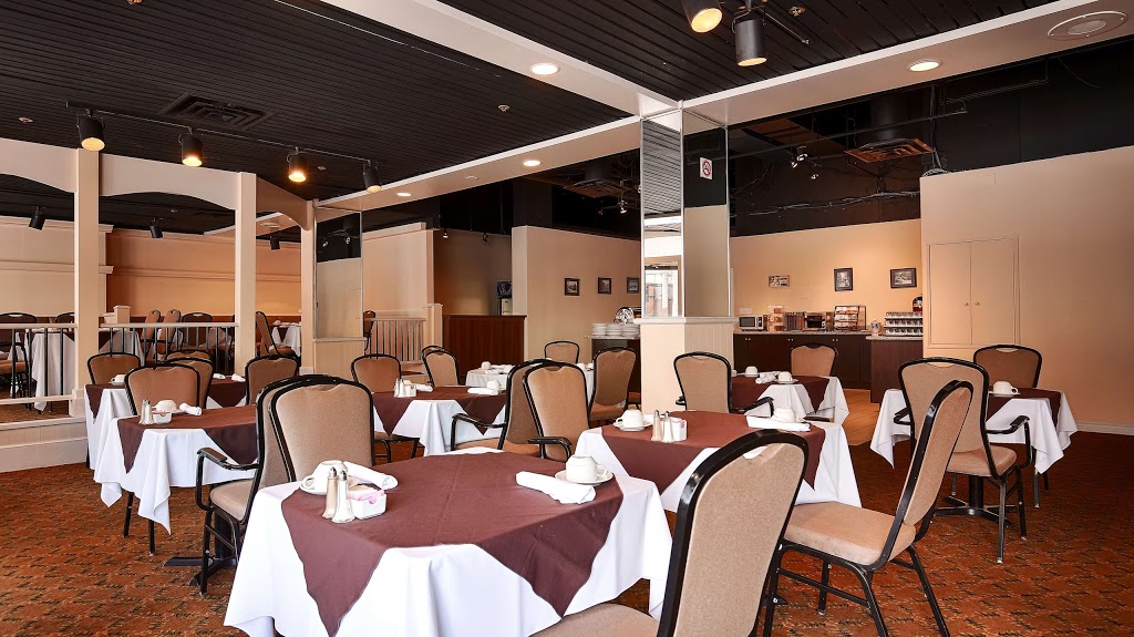 The Roehampton Hotel | 808 Mt Pleasant Rd, Toronto, ON M4P 2L2, Canada | Phone: (800) 387-8899