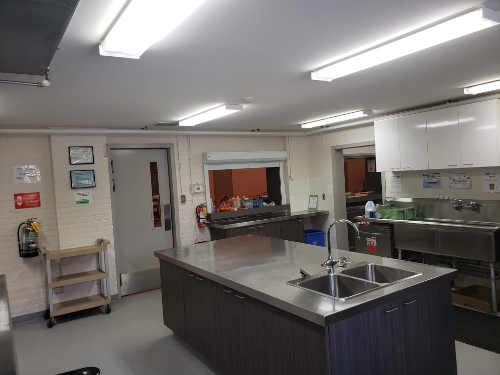 Blackstock Recreation Complex | 3340 Church St, Blackstock, ON L0B 1B0, Canada | Phone: (905) 985-8698