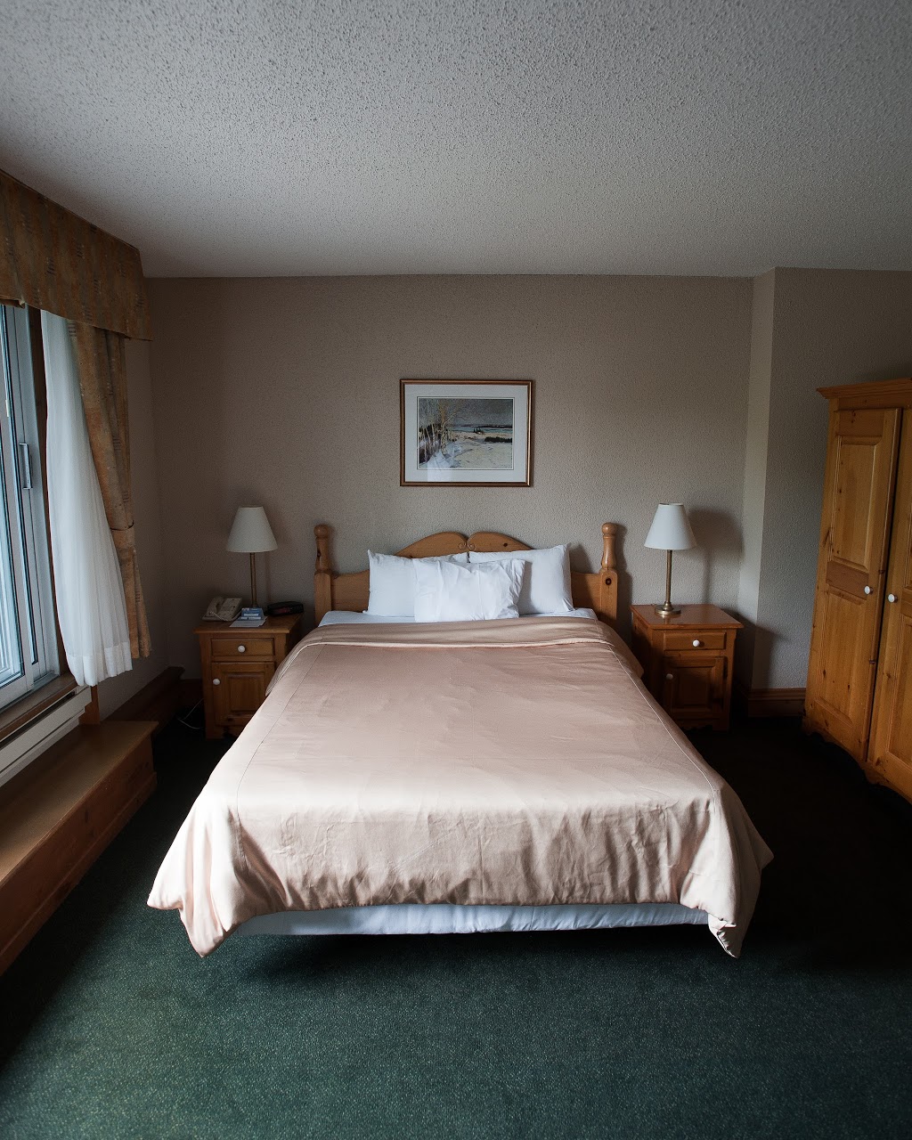 Hôtel Le Chantecler | 1474 Chemin du Chantecler, Sainte-Adèle, QC J8B 1A2, Canada | Phone: (450) 229-3555