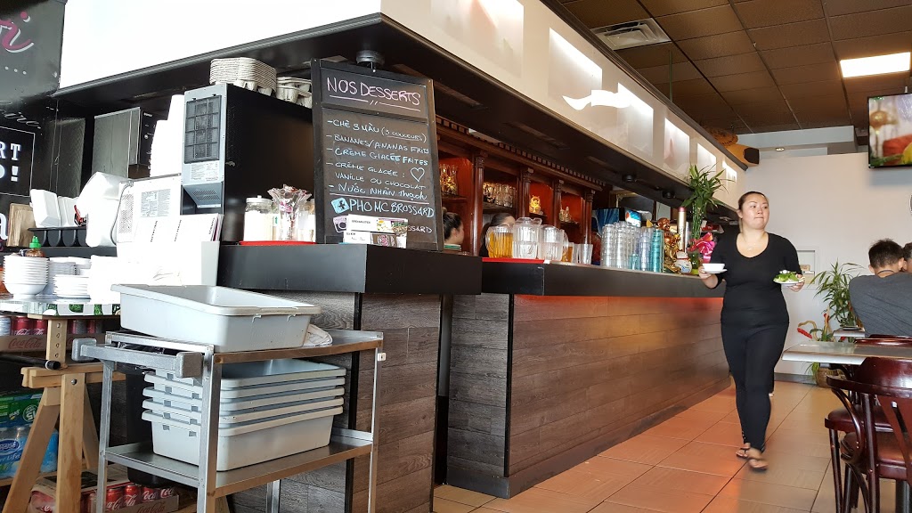 Pho MC Brossard | 8200 Boulevard Taschereau #1270, Brossard, QC J4X 2S6, Canada | Phone: (450) 904-0660