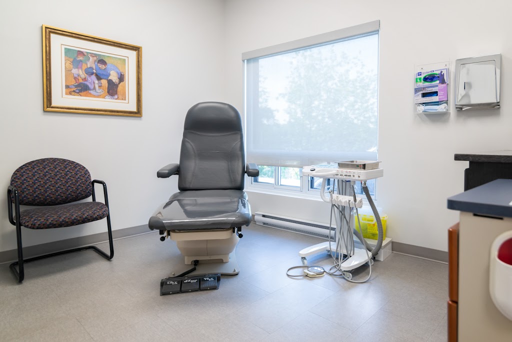 PiedRéseau Saint-Hyacinthe - Podiatres et orthèses | 2080 Rue Saint-Pierre O, Saint-Hyacinthe, QC J2T 4R7, Canada | Phone: (450) 773-7433