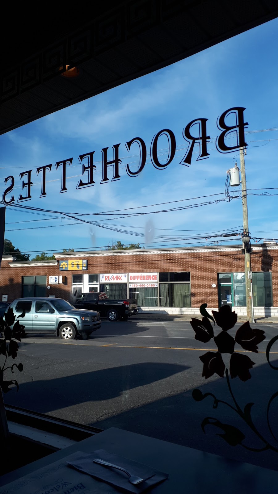 Plaza Pizzeria | 530 Rue Sainte-Marie, Marieville, QC J3M 1H7, Canada | Phone: (450) 460-4218