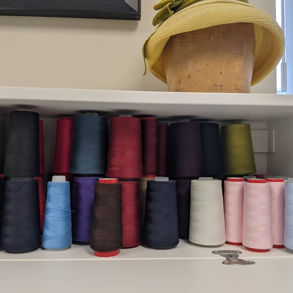 Atelier- School Coutures & Couture | 1605 Desserte Nord Autoroute 440 #202, Laval, QC H7L 3W3, Canada | Phone: (514) 341-4642