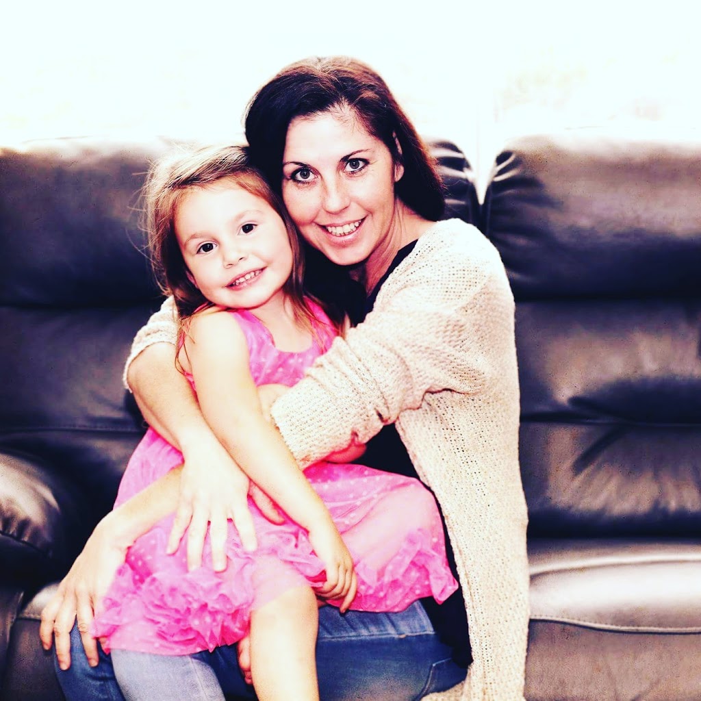 Modern Elegance Photographdesign Digital Graphics&Video | 355 Bruce Ave, Strathroy, ON N7G 3L6, Canada | Phone: (226) 234-7633