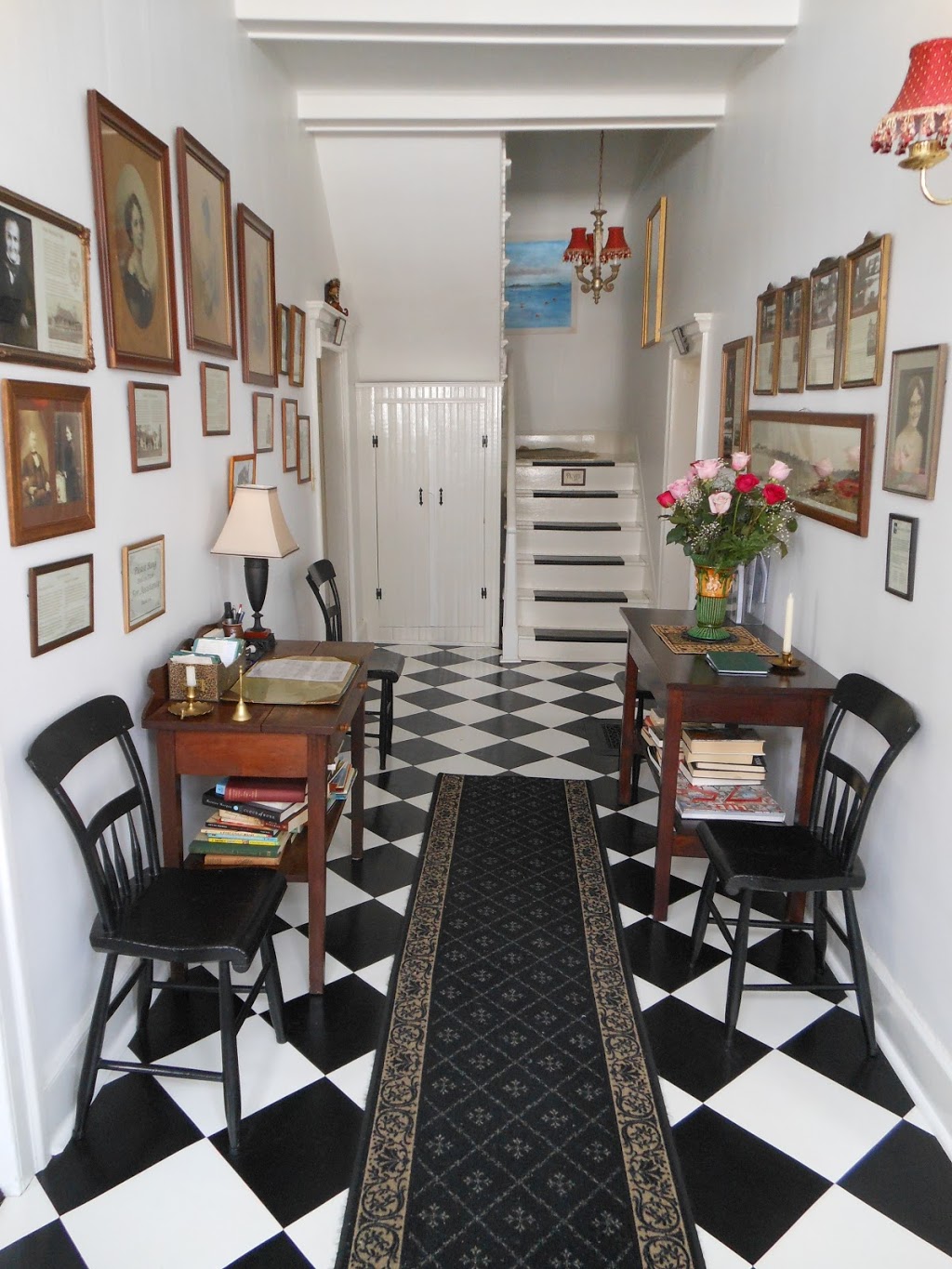 Zoé Vallé Memorial Library | 63 Regent St, Chester, NS B0J 1J0, Canada | Phone: (902) 273-2526