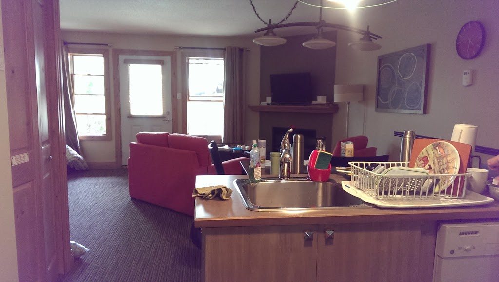Les Suites de la Gare | 860 Rue Coupal, Mont-Tremblant, QC J8E 2P1, Canada | Phone: (819) 717-1566