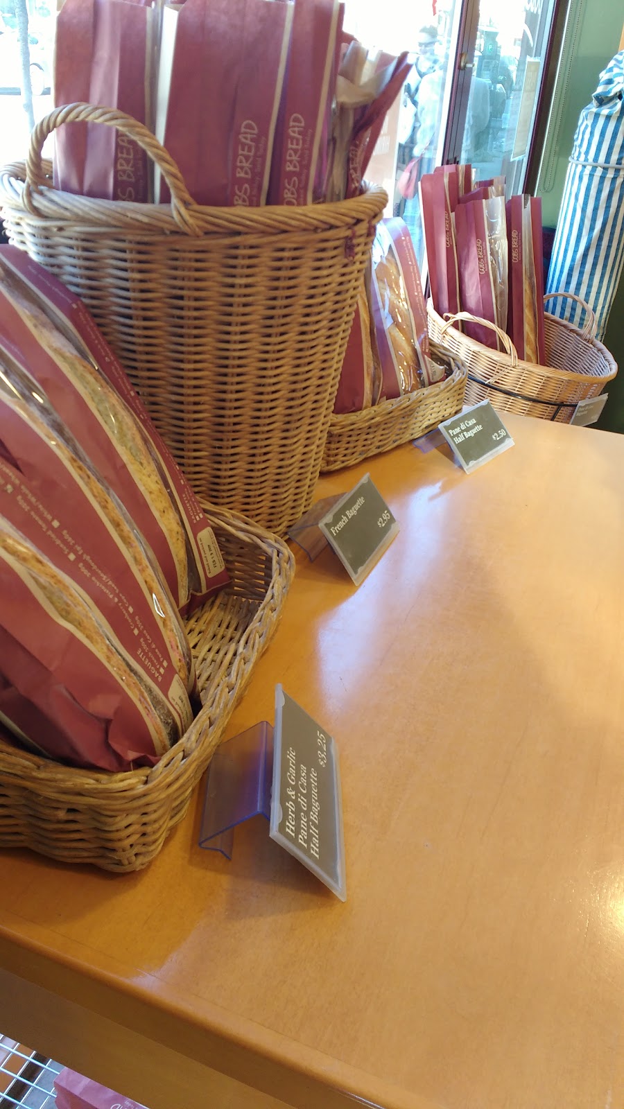 COBS Bread | 1975 Queen St E, Toronto, ON M4L 1J1, Canada | Phone: (647) 352-9300