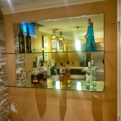 Ace Glass & Mirror Ltd | 3130 Laird Rd #9, Mississauga, ON L5L 5X4, Canada | Phone: (905) 569-6559