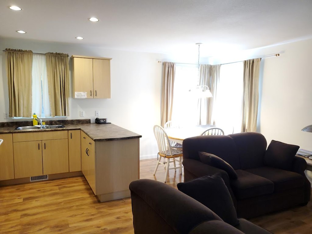 The Hitching Post Motel | 2054 Sea-to-Sky Hwy, Mount Currie, BC V0N 2K0, Canada | Phone: (604) 894-6276