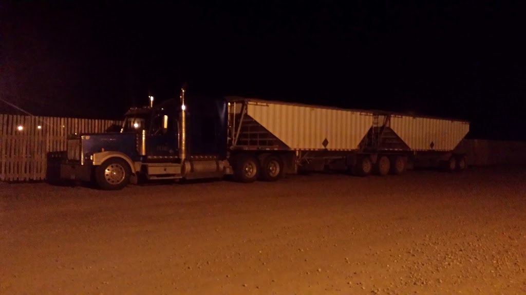 Van Raay Paskal Farms - Home Lot | Hwy 25, Range Rd 210, Iron Springs, AB T0K 1G0, Canada | Phone: (403) 738-4001