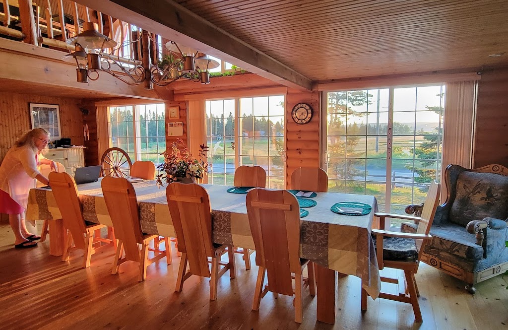 Baie du Soleil Couchant | 26 Du Barrage Rue, Longue-Rive, QC G0T 1Z0, Canada | Phone: (418) 231-2238