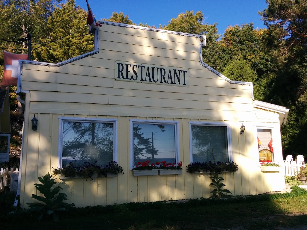 Applewood Inn | 967 Dyers Bay Rd, Miller Lake, ON N0H 1Z0, Canada | Phone: (519) 795-7558