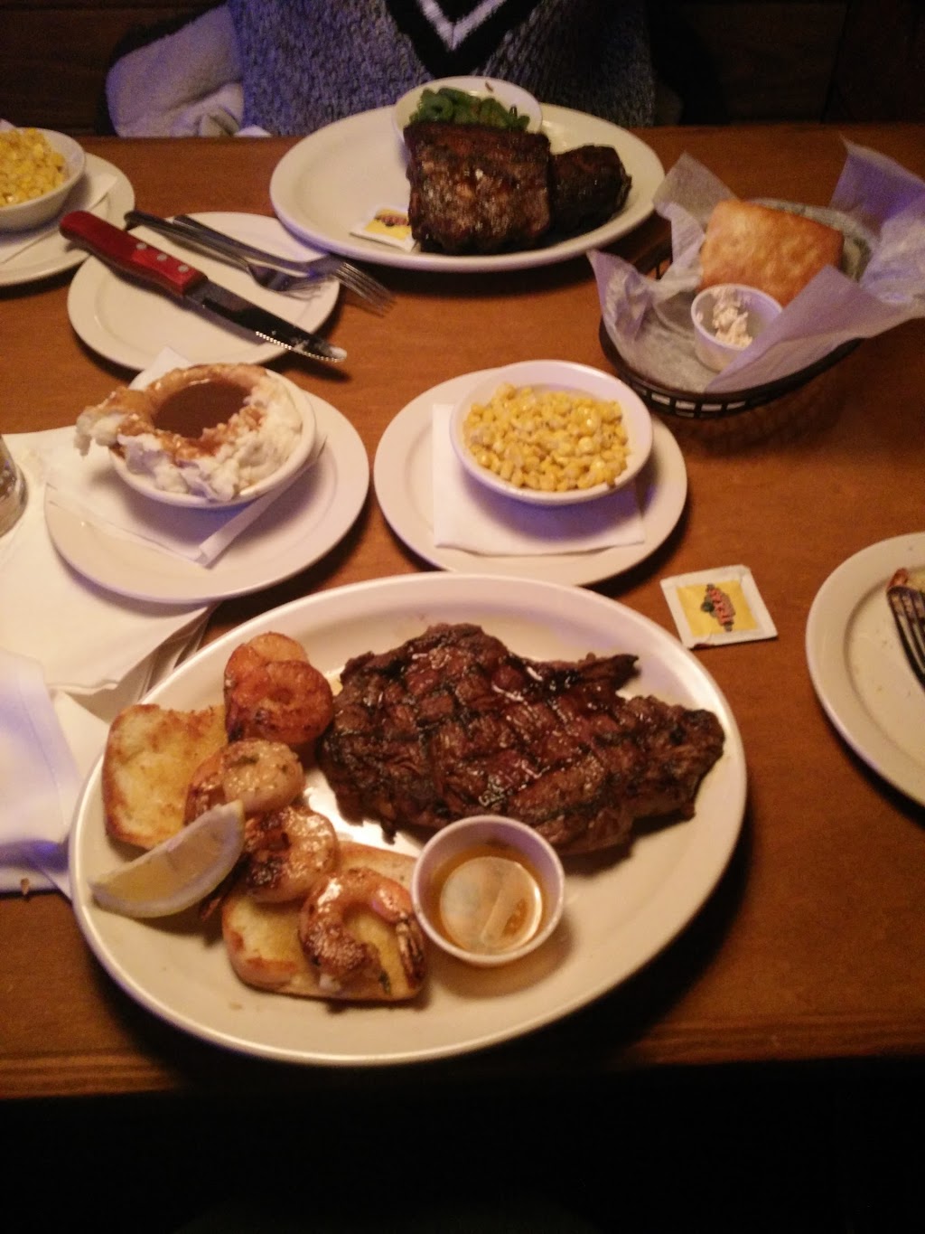 Texas Roadhouse | 900 Young St, Tonawanda, NY 14150, USA | Phone: (716) 692-0457