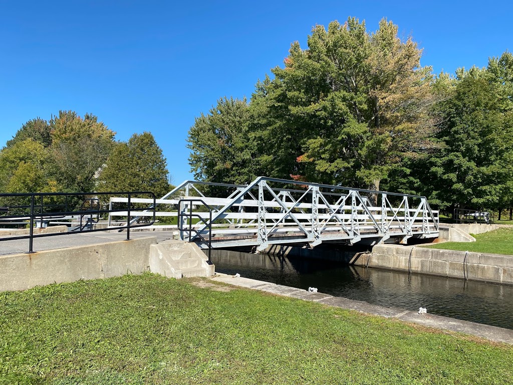 Long Island Locks - Parking | Nicolls Island Rd, Manotick, ON K4M 0E2, Canada | Phone: (403) 389-1387