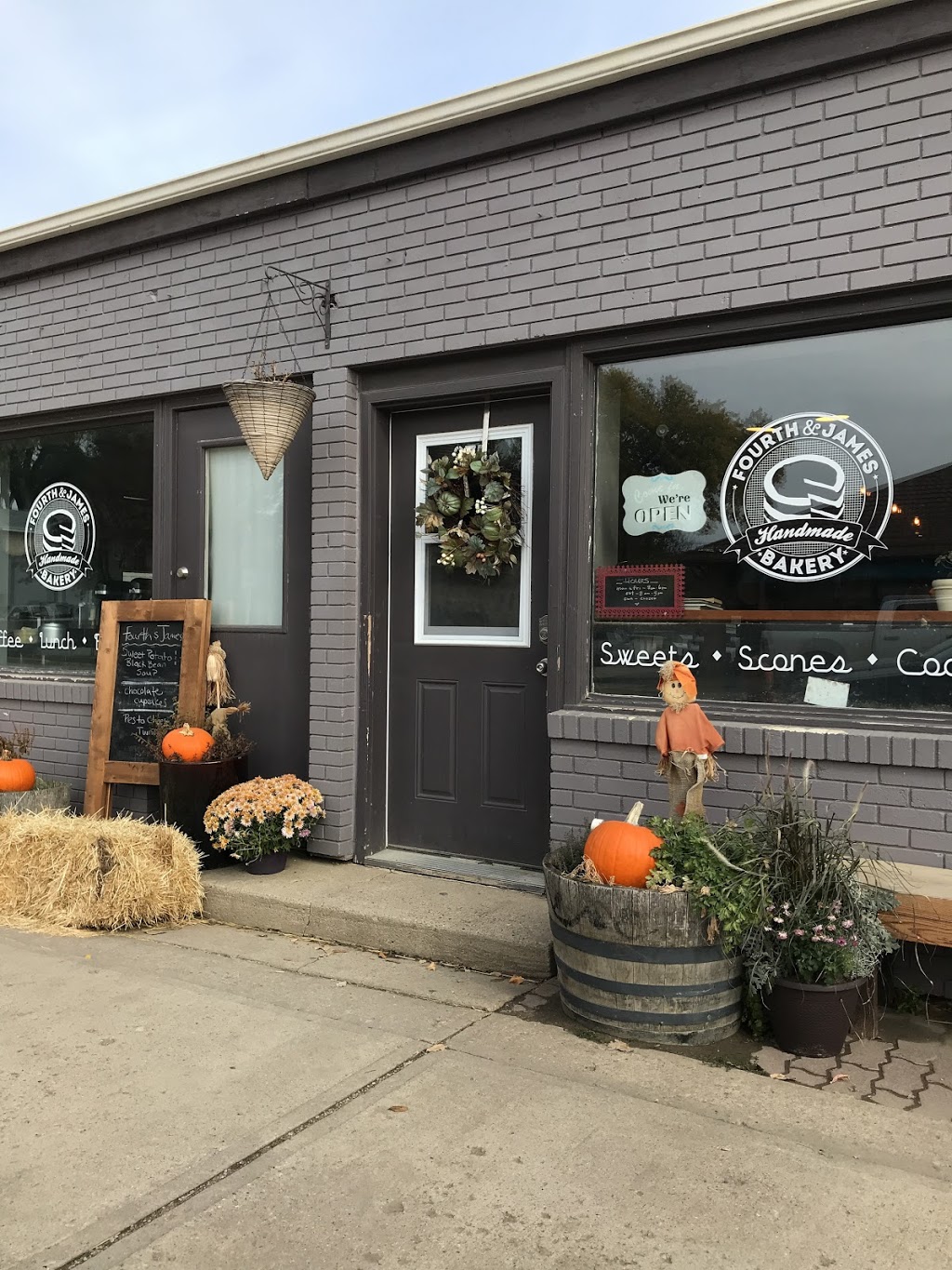 Fourth & James Bakery | 375 James St N, Lumsden, SK S0G 3C0, Canada | Phone: (306) 731-3552