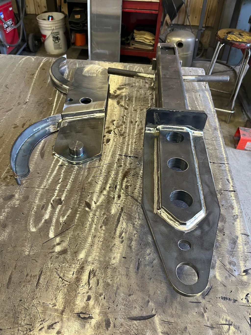 Fabrication Industrielle G.T. | 1281 Bd du Royaume O, Chicoutimi, QC G7H 5B1, Canada | Phone: (418) 693-8829