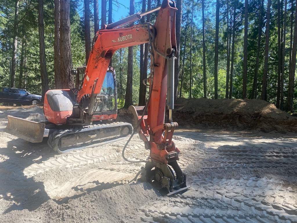 DB excavation | 3646 Denman Rd, Denman Island, BC V0R 1T0, Canada | Phone: (250) 465-1889