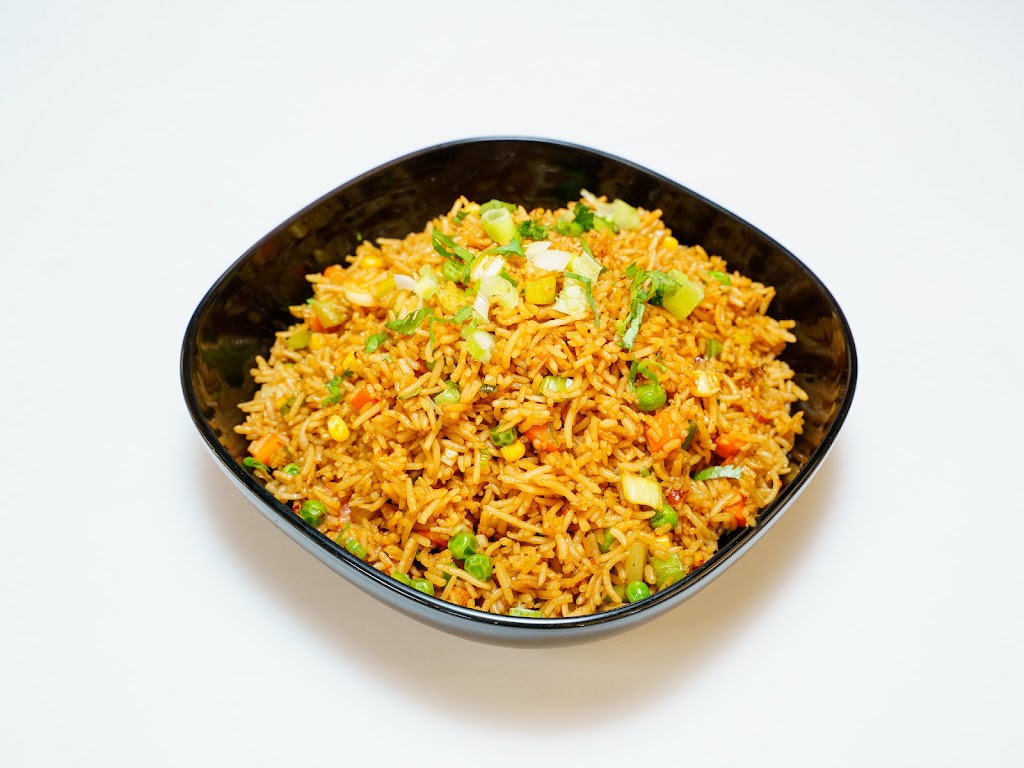 Fraserpizza.com | MOMOS, PIZZA AND CURRY HOUSE | 16033 108 Ave #406, Surrey, BC V4N 1P2, Canada | Phone: (604) 497-1717