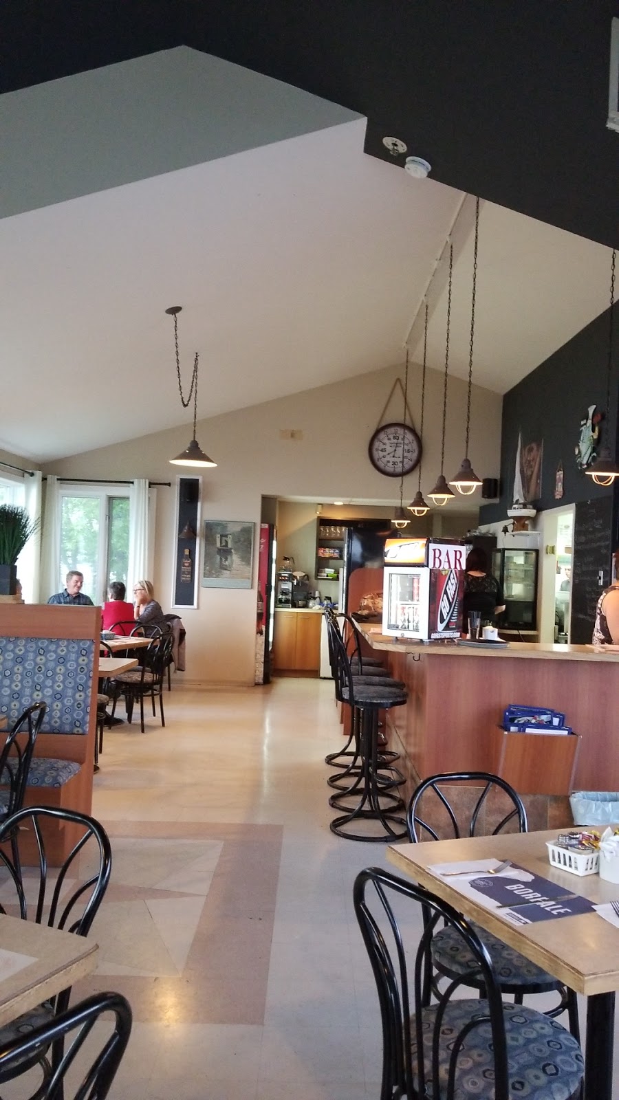 Cafe Du Havre | 120 Rue de la Marina, Berthier-sur-Mer, QC G0R 1E0, Canada | Phone: (418) 259-2364