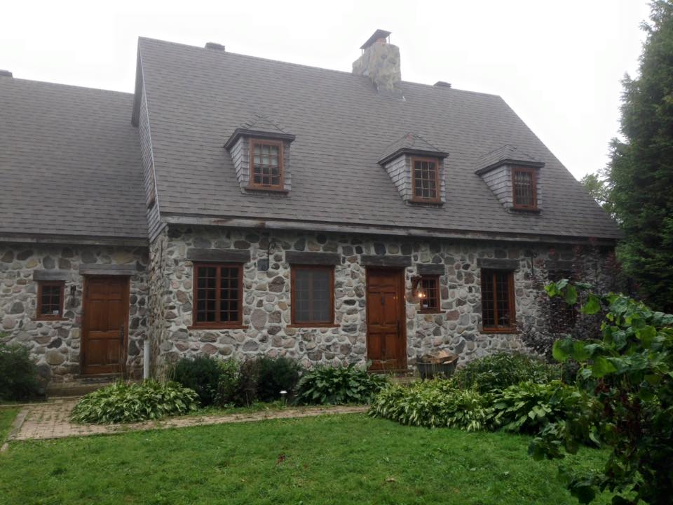 Toiture Innovatoit | 716 Chemin Saint François O, Saint-François-de-la-Rivière-du-Sud, QC G0R 3A0, Canada | Phone: (418) 554-4352