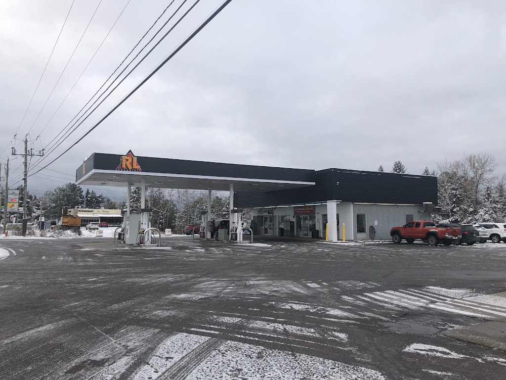 Petroles RL | 5822 Bd Talbot, Laterrière, QC G7N 1W1, Canada | Phone: (418) 678-2541