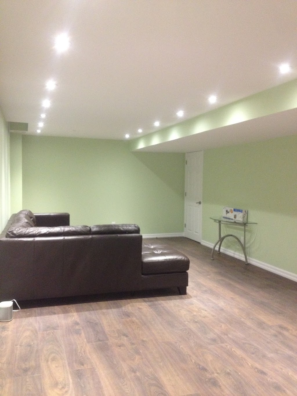 JXF Painting Service | 33 Bond Ave, North York, ON M3B 3R3, Canada | Phone: (647) 889-7967
