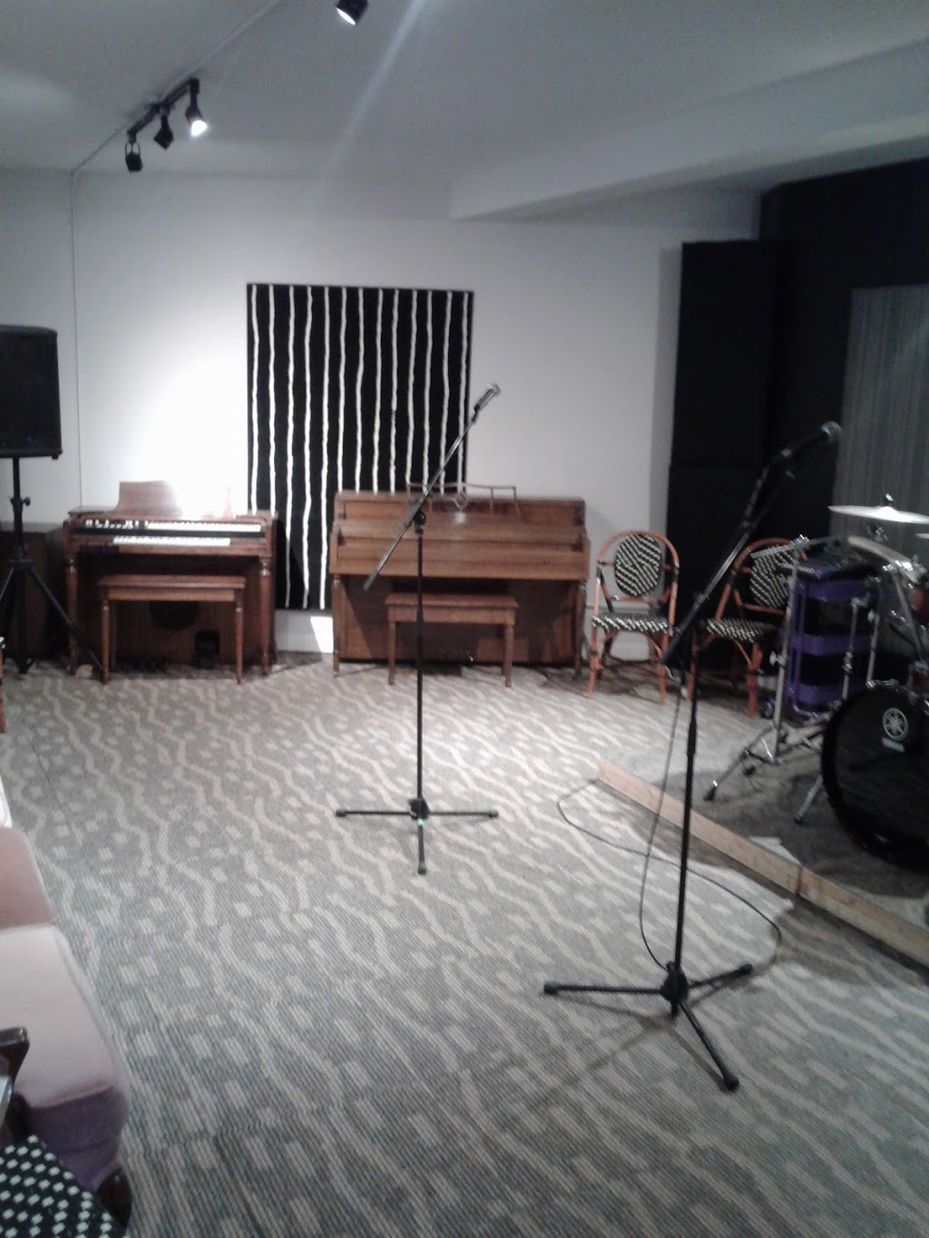 Vibration Studios Inc. | 5488 Osgoode Main St, Osgoode, ON K0A 2W0, Canada | Phone: (613) 469-8423