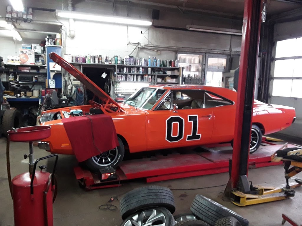 Garage Néron & Frères Inc | 1266 Rue Notre-Dame Est, Thetford Mines, QC G6G 2V5, Canada | Phone: (418) 335-3360