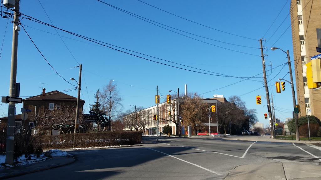 Cy Townsend Park | 455 Winona Dr, York, ON M6C 2P7, Canada | Phone: (416) 338-4386