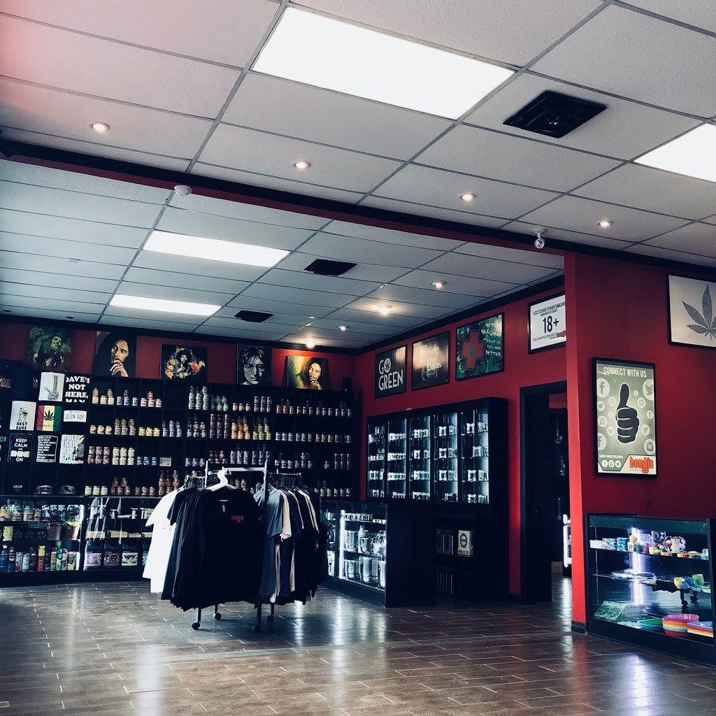 Boutique Bongia • St-Hubert | 5792 Grande Allée, Saint-Hubert, QC J3Y 1B2, Canada | Phone: (450) 443-6820